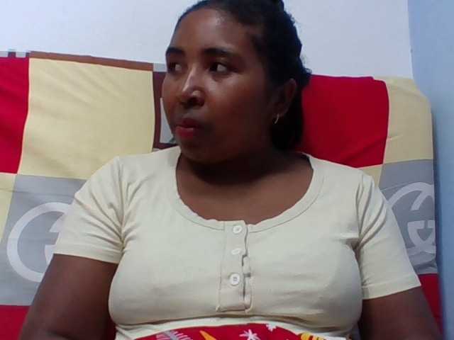 Josy-2 live cam on BongaCams