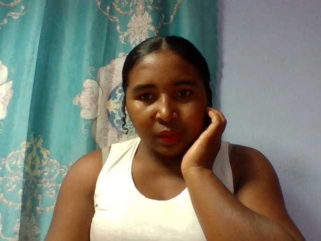 Josy-2 live cam on BongaCams