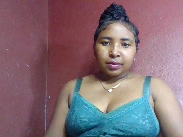 Josy-2 live cam on BongaCams
