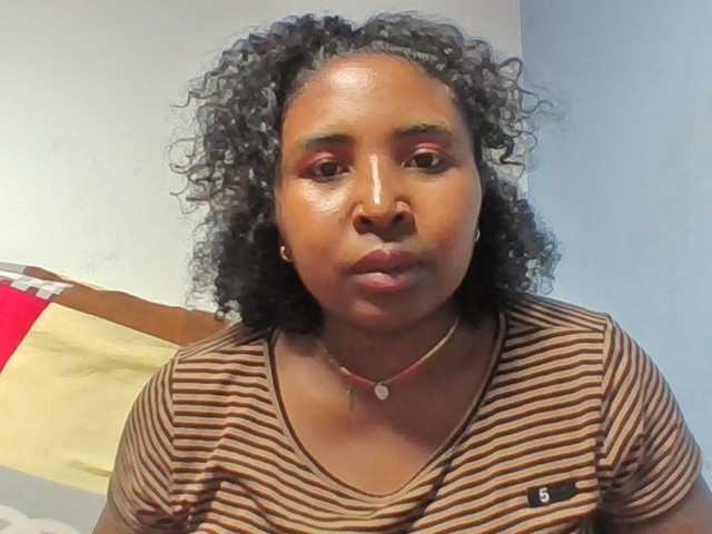Josy-2 live cam on BongaCams