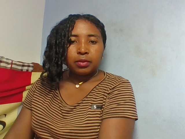 Josy-2 live cam on BongaCams