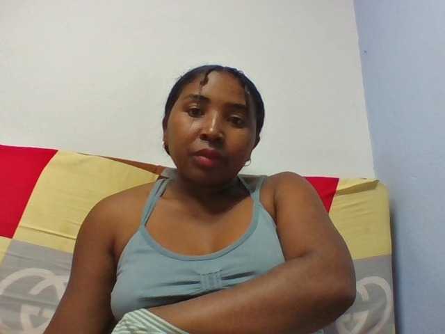 Josy-2 live cam on BongaCams