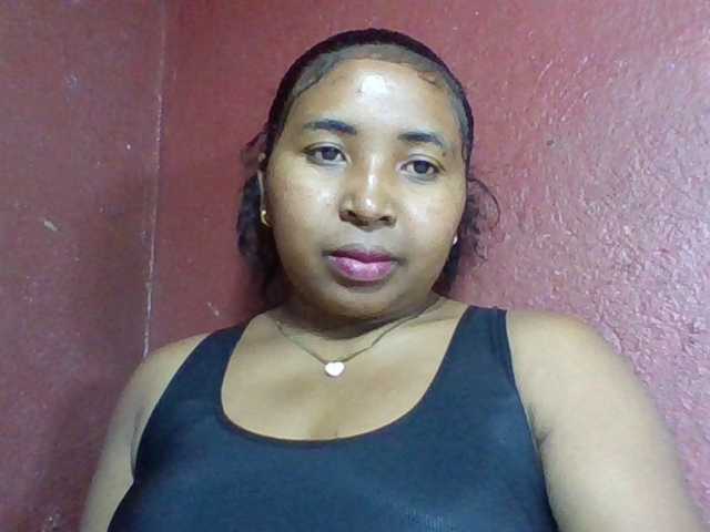 Josy-2 live cam on BongaCams