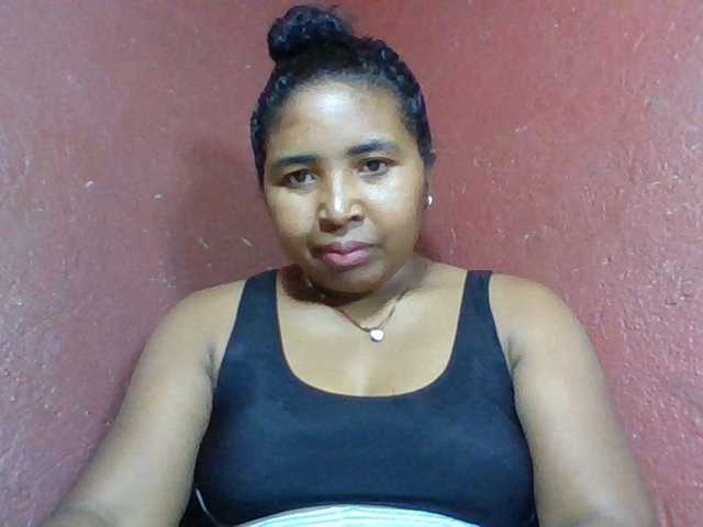 Josy-2 live cam on BongaCams