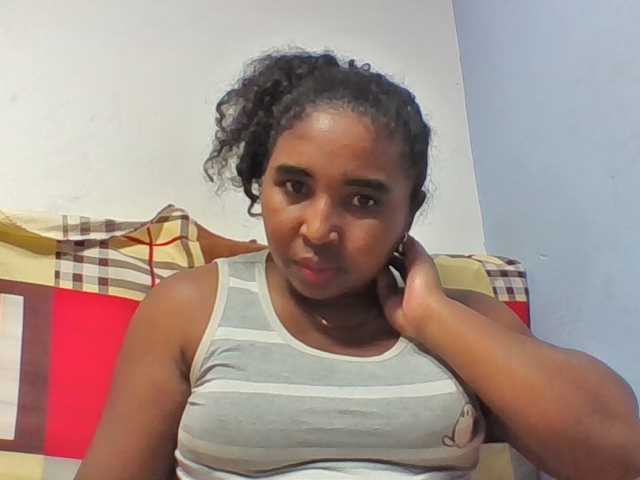 Josy-2 live cam on BongaCams