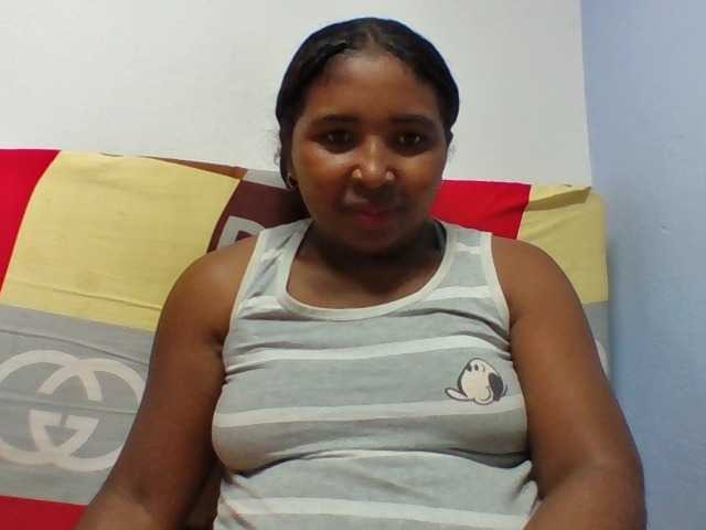 Josy-2 live cam on BongaCams