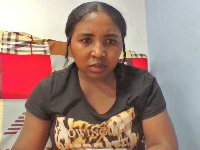 Josy-2 live cam on BongaCams