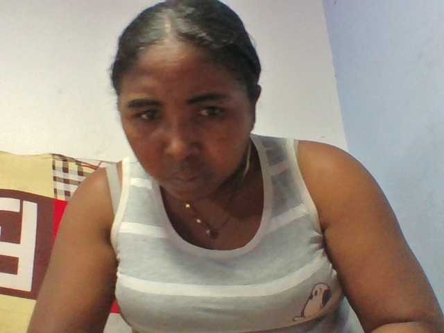 Josy-2 live cam on BongaCams