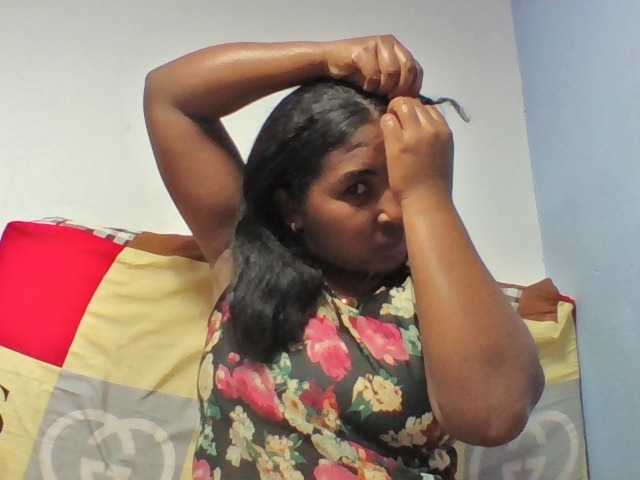 Josy-2 live cam on BongaCams