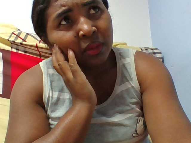 Josy-2 live cam on BongaCams