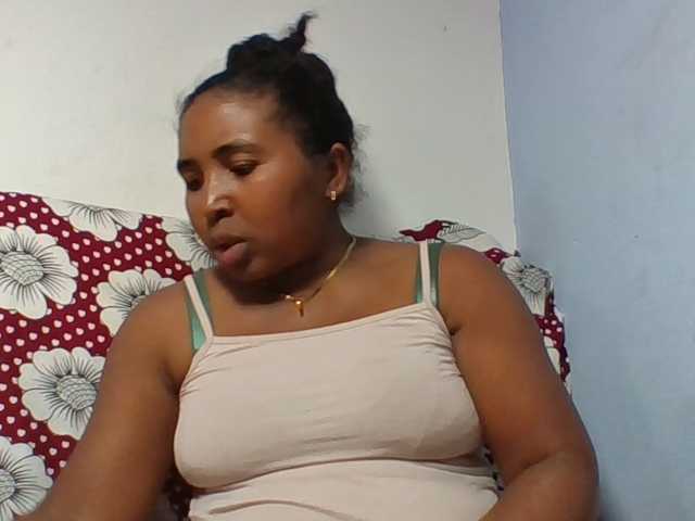 Josy-2 live cam on BongaCams