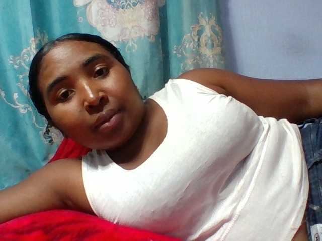 Josy-2 live cam on BongaCams