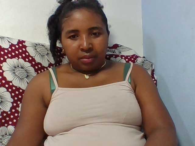 Josy-2 live cam on BongaCams