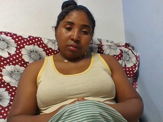 Josy-2 live cam on BongaCams