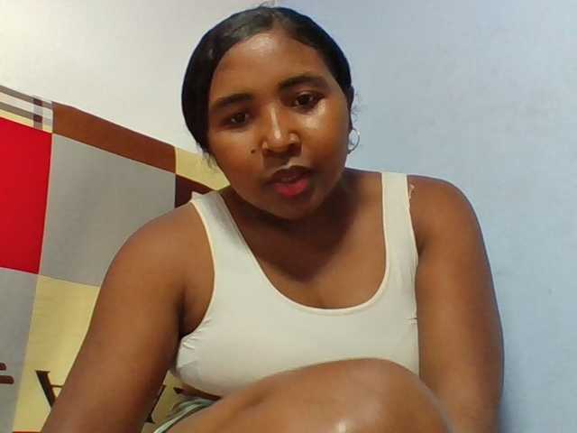 Josy-2 live cam on BongaCams