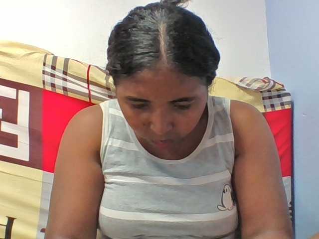 Josy-2 live cam on BongaCams