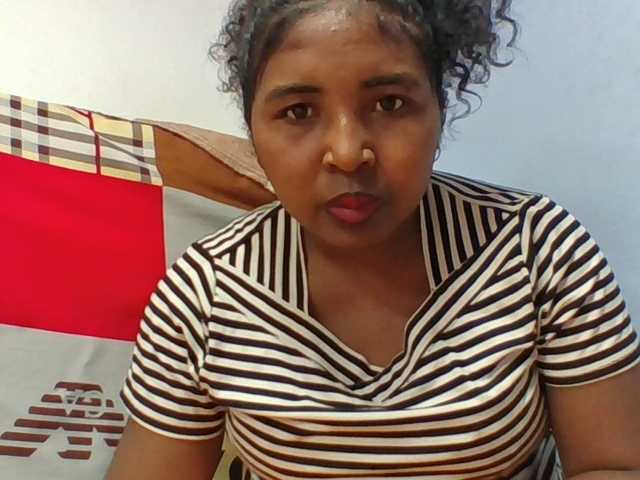 Josy-2 live cam on BongaCams