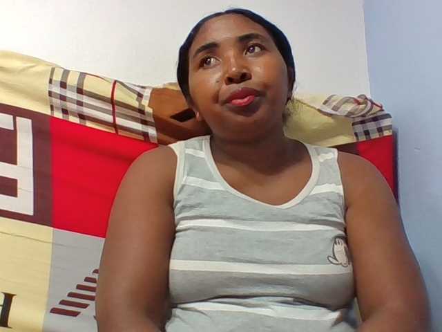 Josy-2 live cam on BongaCams