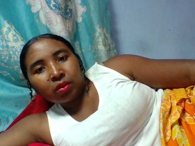 Josy-2 live cam on BongaCams