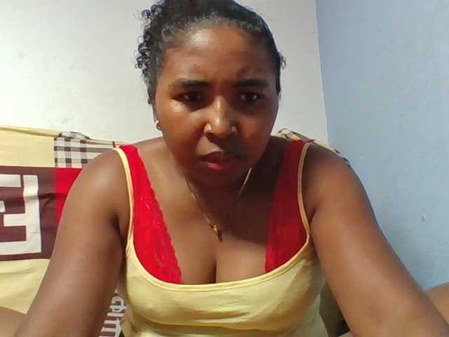 Josy-2 live cam on BongaCams