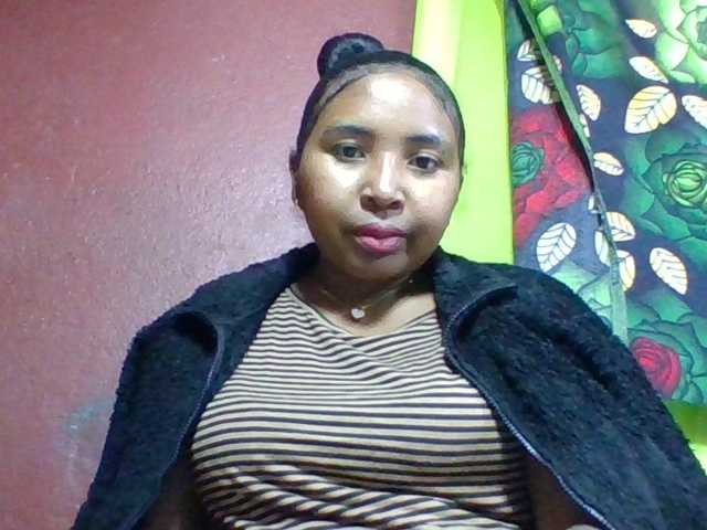Josy-2 live cam on BongaCams