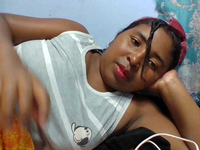 Josy-2 live cam on BongaCams