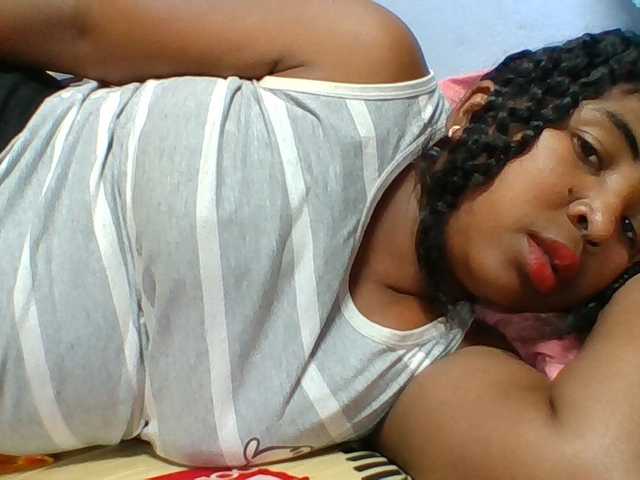 Josy-2 live cam on BongaCams