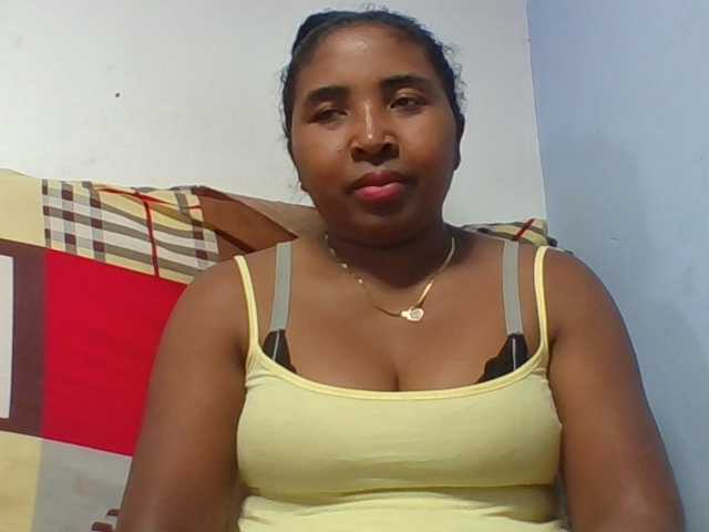 Josy-2 live cam on BongaCams