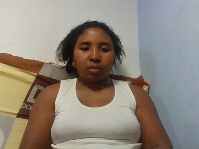 Josy-2 live cam on BongaCams