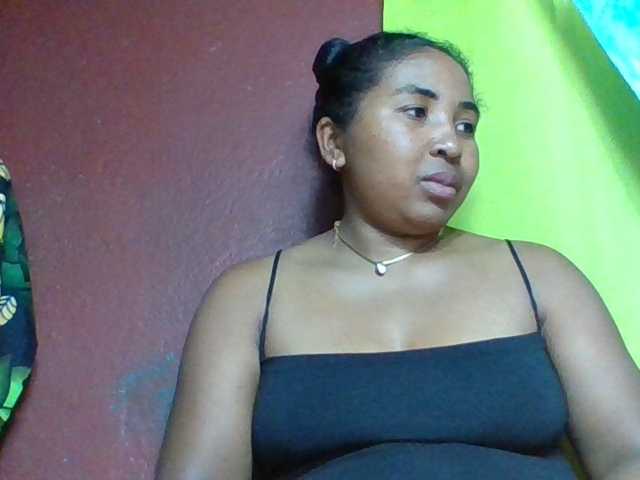 Josy-2 live cam on BongaCams