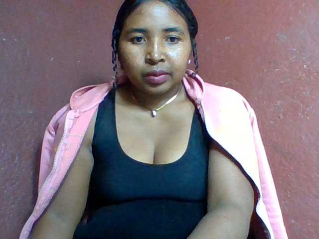 Josy-2 live cam on BongaCams