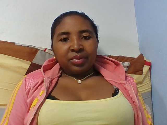 Josy-2 live cam on BongaCams