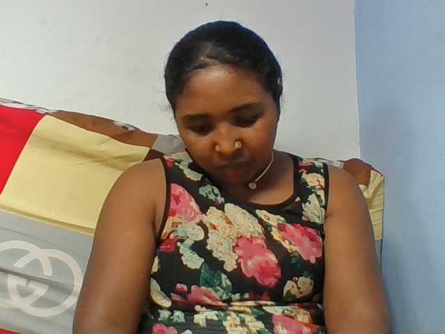 Josy-2 live cam on BongaCams