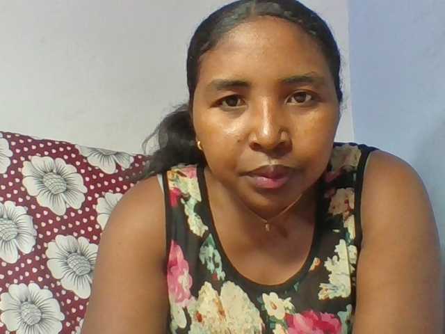 Josy-2 live cam on BongaCams
