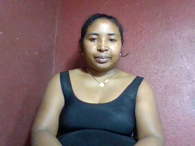 Josy-2 live cam on BongaCams