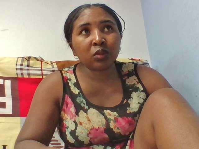 Josy-2 live cam on BongaCams