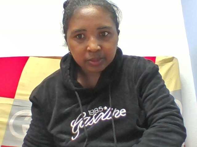 Josy-2 live cam on BongaCams