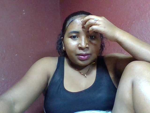 Josy-2 live cam on BongaCams