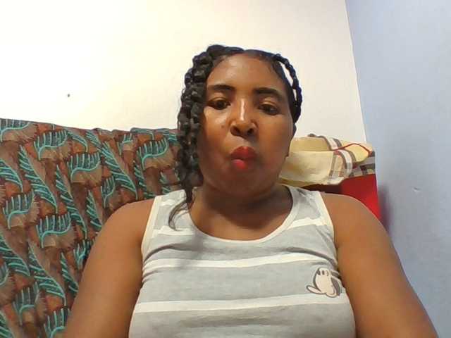 Josy-2 live cam on BongaCams