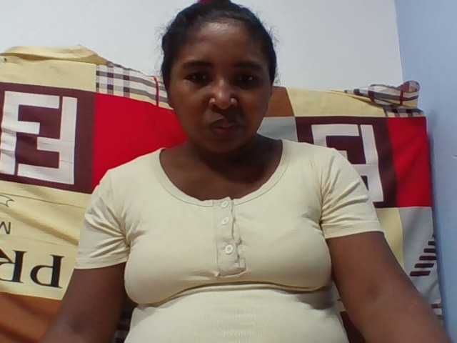 Josy-2 live cam on BongaCams