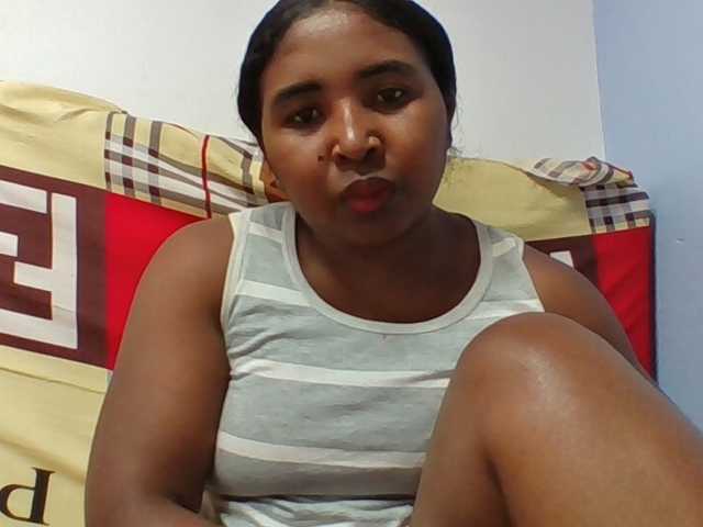 Josy-2 live cam on BongaCams