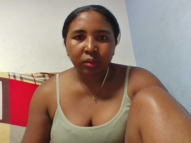 Josy-2 live cam on BongaCams