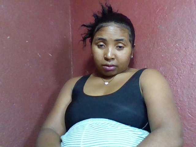 Josy-2 live cam on BongaCams