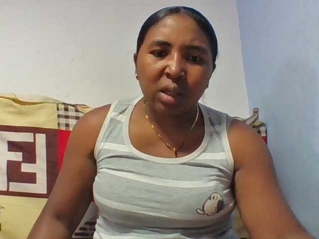 Josy-2 live cam on BongaCams