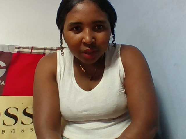 Josy-2 live cam on BongaCams