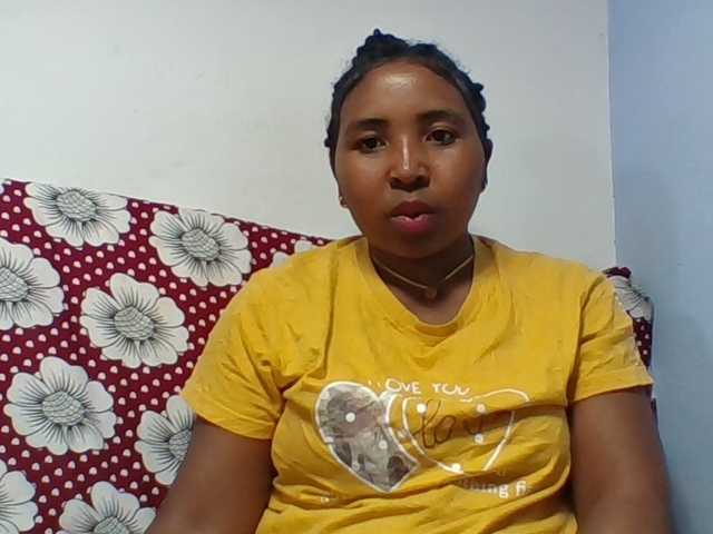 Josy-2 live cam on BongaCams