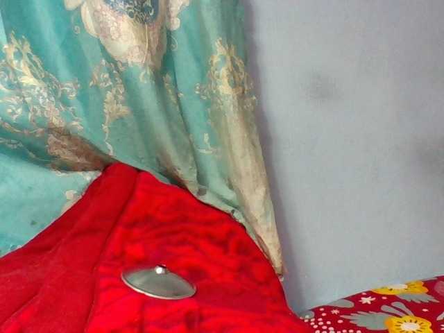 Josy-2 live cam on BongaCams