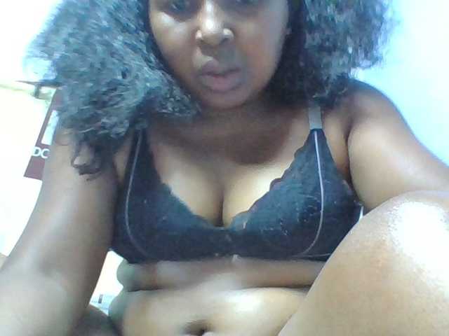 Josy-2 live cam on BongaCams