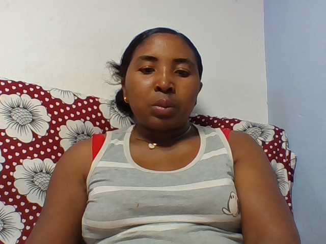 Josy-2 live cam on BongaCams