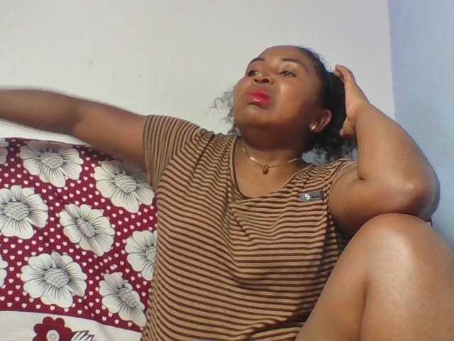 Josy-2 live cam on BongaCams